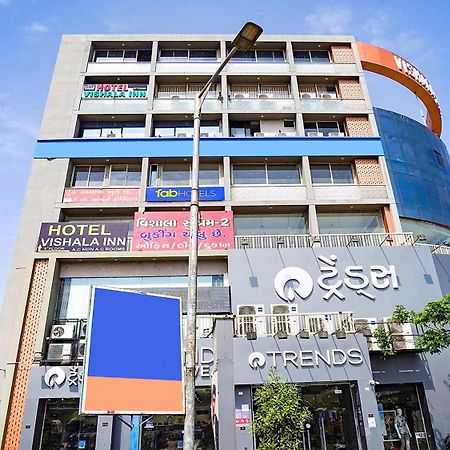 Fabhotel Vishala In Ahmadábád Kültér fotó