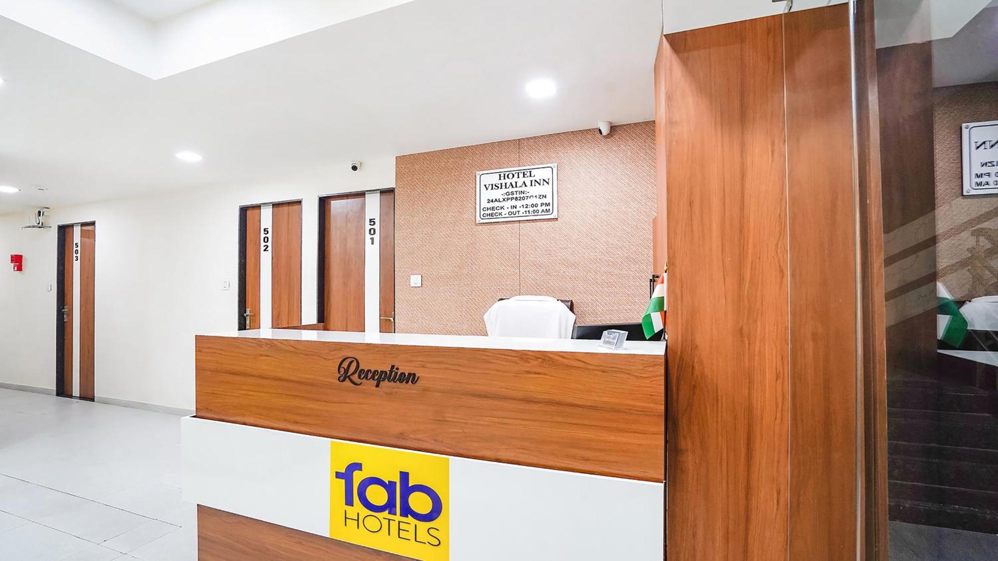 Fabhotel Vishala In Ahmadábád Kültér fotó